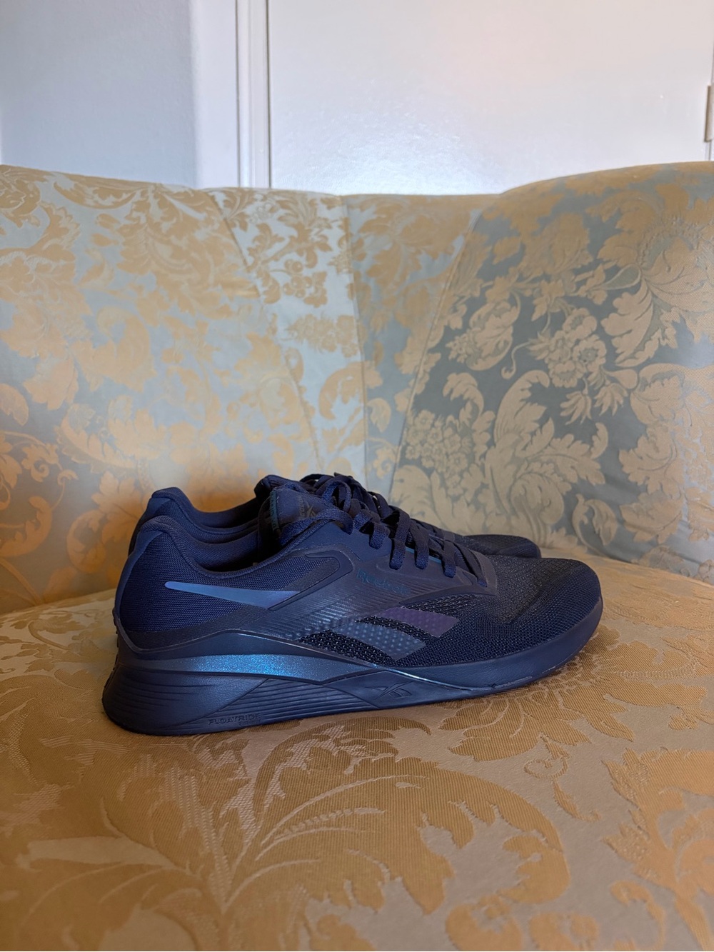 Men's Reebok Nano’s Navy Athletic Sneakers Sz 11.5